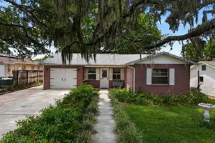 115 E Palm St, Davenport, FL 33837 - Photo 2