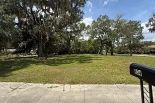 934 NE 28th Ave, Ocala, FL 34470 - Photo 1