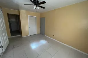 1648 Messina Ave, Orlando, FL 32811 - Photo 4