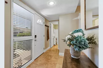 121 Crown Point Circle #121, Longwood, FL 32779 - Photo 4