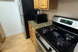 2013 Dixie Belle Dr, Orlando, FL 32812 - Photo 6