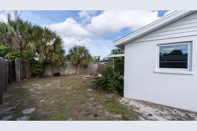 2237 Michele Drive, Sarasota, FL 34231 - Photo 14