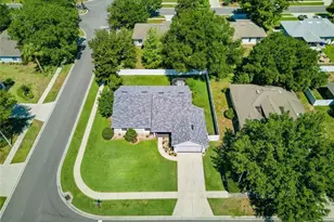 5010 Treasure Cay Rd, Tavares, FL 32778 - Photo 26