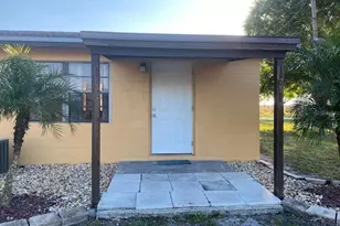 1587 Wayman Rd, Moore Haven, FL 33471 - Photo 1