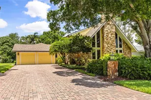 1944 Levine Ln, Clearwater, FL 33760 - Photo 6