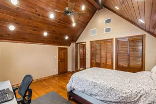 1944 Levine Ln, Clearwater, FL 33760 - Photo 32
