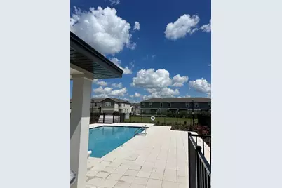 7618 Momentum Parkway, Wesley Chapel, FL 33545 - Photo 2