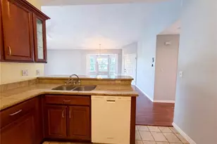 2320 Marksmen Ct, Sun City Center, FL 33573 - Photo 8