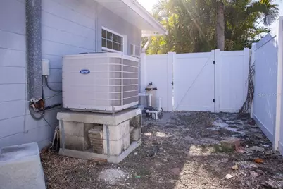 10126 E 4th Street E, Treasure Island, FL 33706 - Photo 16