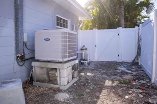 10126 E 4th Street E, Treasure Island, FL 33706 - Photo 16