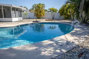 10126 E 4th Street E, Treasure Island, FL 33706 - Photo 10