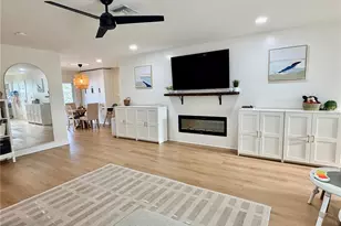 6073 Tanglewood Dr NE, Saint Petersburg, FL 33703 - Photo 8