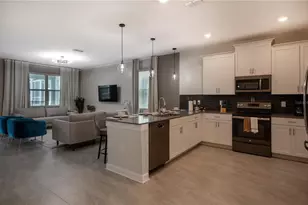 840 Drop Shot Dr, Davenport, FL 33896 - Photo 6