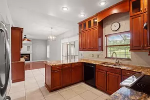 2394 Huntingdale Ln, Oviedo, FL 32765 - Photo 12