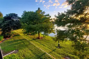 912 Lake Destiny Rd, Altamonte Springs, FL 32714 - Photo 2
