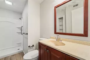 8308 Oleander Ln, Tampa, FL 33637 - Photo 12
