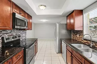 615 Thomas Jefferson Way, Orlando, FL 32809 - Photo 4