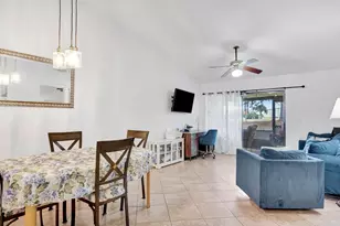 12 Pine Island Cir, Kissimmee, FL 34743 - Photo 2