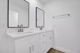 300 Cherokee Ave, Orange City, FL 32763 - Photo 14