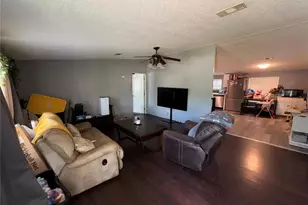 31601 Spruce Dr, Eustis, FL 32736 - Photo 8