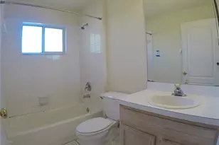 519 Sonoma Dr, Valrico, FL 33594 - Photo 10