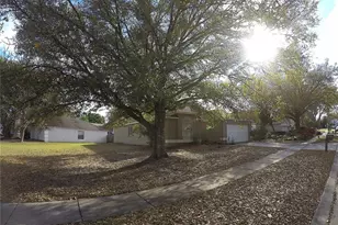 519 Sonoma Dr, Valrico, FL 33594 - Photo 2
