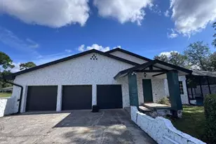 4627 Woodlot Ct, Orlando, FL 32835 - Photo 2