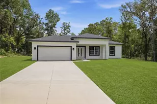 8511 N Golfview Dr, Citrus Springs, FL 34434 - Photo 2