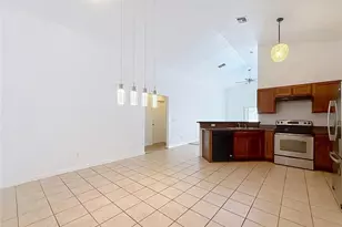 127 Stewart Lake Loop, Groveland, FL 34736 - Photo 4