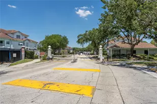 14013 Fairway Island Dr, Orlando, FL 32837 - Photo 2
