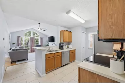 682 Youngstown Parkway #330, Altamonte Springs, FL 32714 - Photo 8