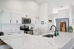 33 Timbercreek Pines Cir, Winter Garden, FL 34787 - Photo 4