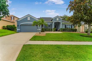 2884 Majestic Isle Dr, Clermont, FL 34711 - Photo 2