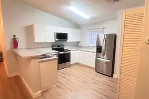8825 Grand Palms Cir, Kissimmee, FL 34747 - Photo 6
