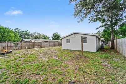 10112 N Lantana Avenue, Tampa, FL 33612 - Photo 14