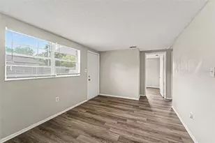 10112 N Lantana Ave, Tampa, FL 33612 - Photo 12