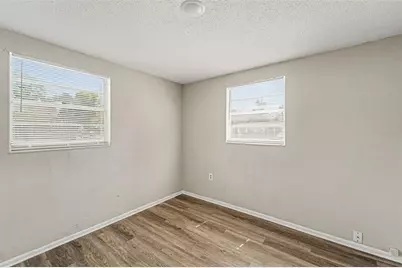 10112 N Lantana Avenue, Tampa, FL 33612 - Photo 10