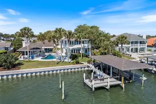 1215 Commodore Dr, New Smyrna Beach, FL 32168 - Photo 1