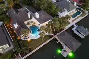 1215 Commodore Dr, New Smyrna Beach, FL 32168 - Photo 2