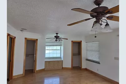 1416 49th Avenue NE, Saint Petersburg, FL 33703 - Photo 6