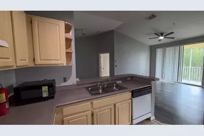 8812 Dunes Court #305, Kissimmee, FL 34747 - Photo 12