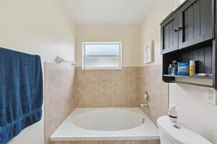 2744 Palm Isle Wy, Orlando, FL 32829 - Photo 10