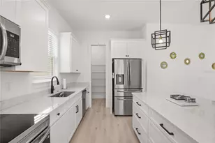 2137 Brighton Ln, Orlando, FL 32817 - Photo 4