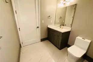 150 E Robinson St, Orlando, FL 32801 - Photo 12