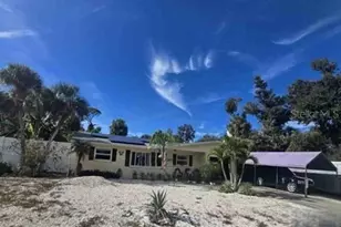 2426 Wisteria Rd, Venice, FL 34293 - Photo 1