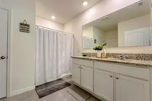 2033 E Gloria Dr, Deltona, FL 32725 - Photo 10