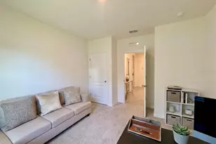 2033 E Gloria Dr, Deltona, FL 32725 - Photo 16