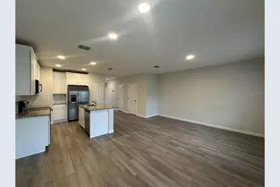 2866 Narcoossee Commons Way, Saint Cloud, FL 34771 - Photo 4