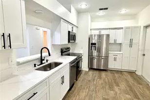 4351 Sandhurst Dr, Orlando, FL 32817 - Photo 12