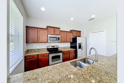 11056 Savannah Landing Circle, Orlando, FL 32832 - Photo 18
